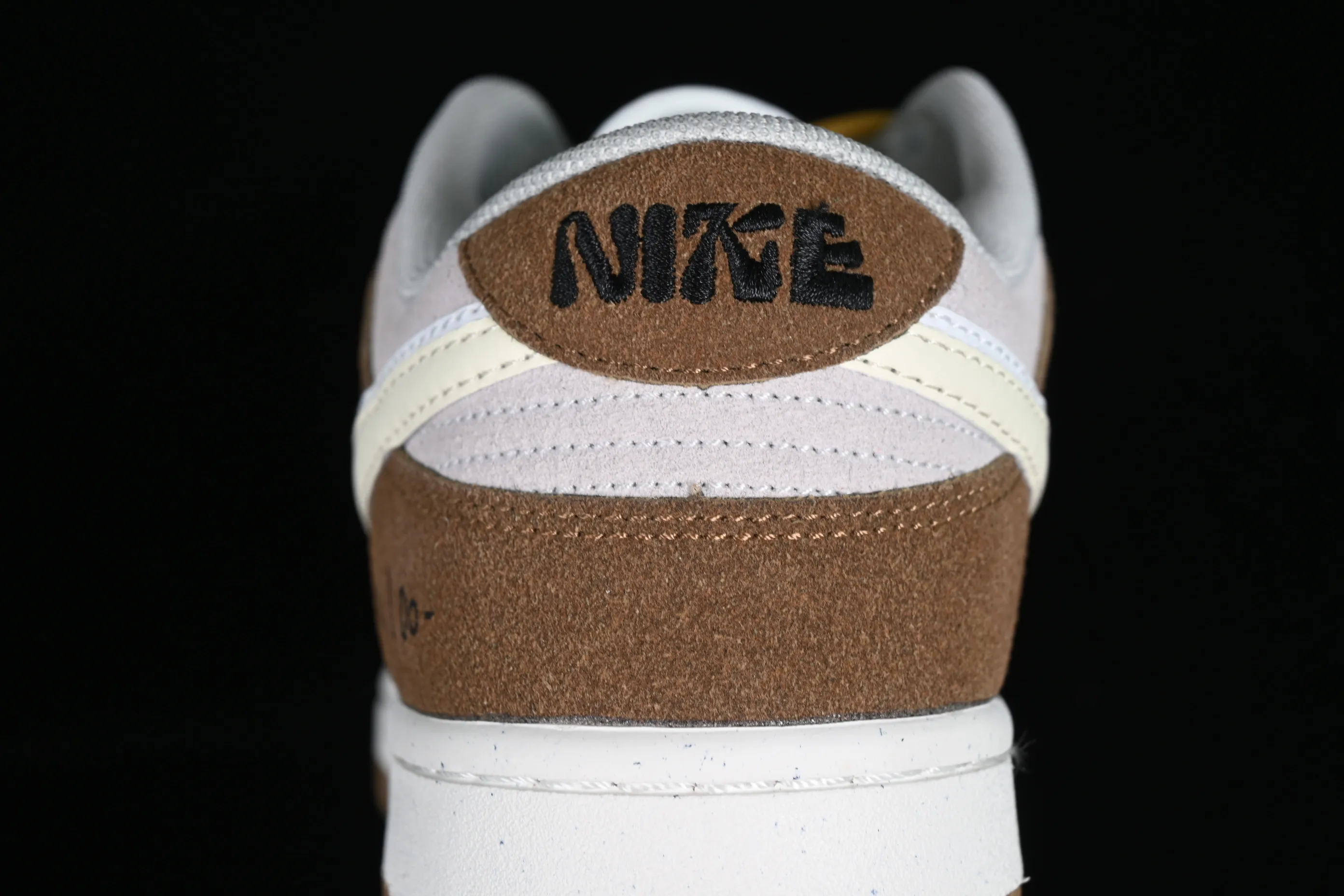 All Categories Nk SB Dunk Series Nk SB Dunk Low Low-top sneakers Cost-effective version Nk SB Dunk Low "85" double hook SB low-top sports and leisure sneakers DO9457-106